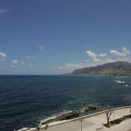 Maison De Sirenes Trapani Esterno foto